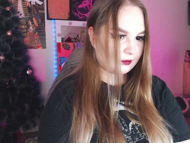 Greeenfriends6969's BongaCams show and profile