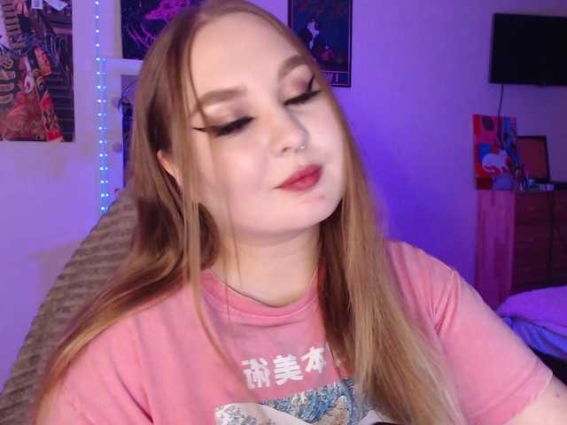 Greeenfriends6969's BongaCams show and profile