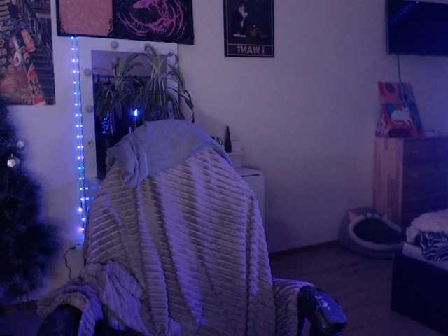 Greeenfriends6969's BongaCams show and profile