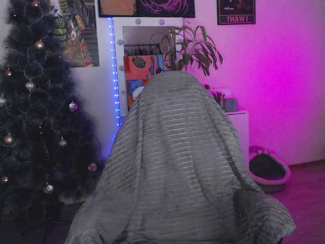 Greeenfriends6969's BongaCams show and profile