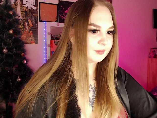 Greeenfriends6969's BongaCams show and profile