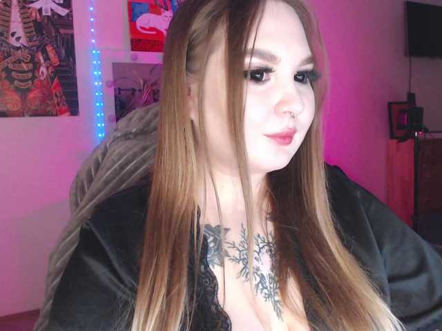 Greeenfriends6969's BongaCams show and profile