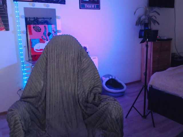 Greeenfriends6969's BongaCams show and profile