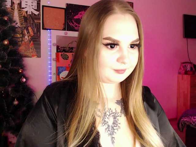 Greeenfriends6969's BongaCams show and profile