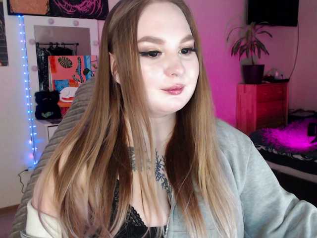 Greeenfriends6969's BongaCams show and profile