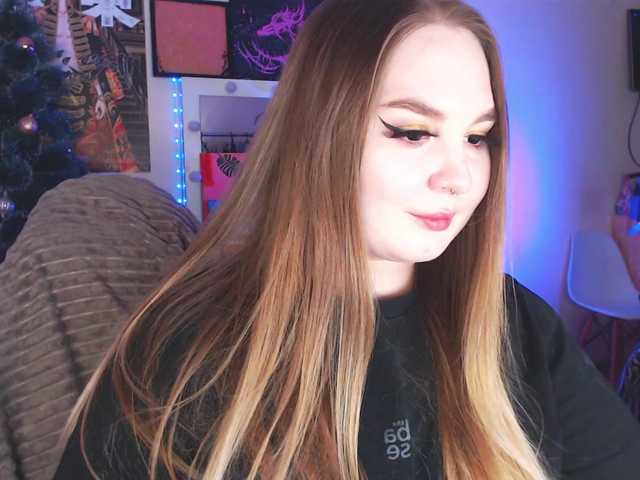 Greeenfriends6969's BongaCams show and profile