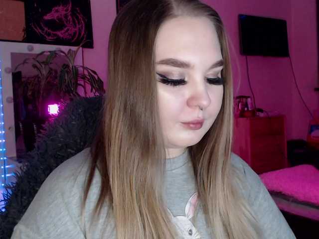 Greeenfriends6969's BongaCams show and profile