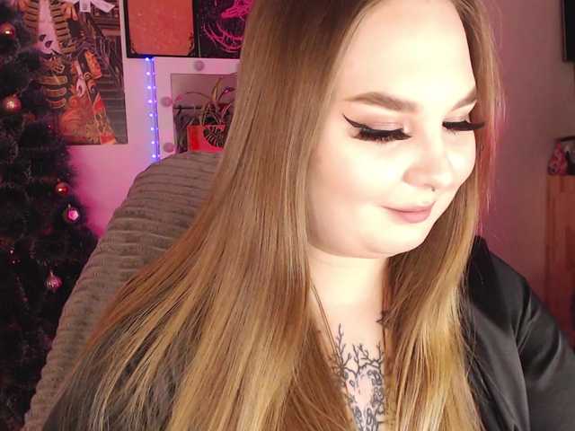 Greeenfriends6969's BongaCams show and profile