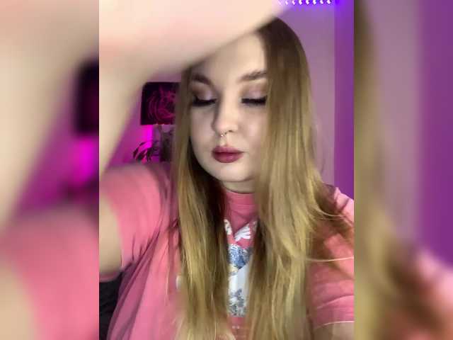 Masturbate to 21 years old Greeenfriends6969 from BongaCams Greeenfriends6969 from BongaCams