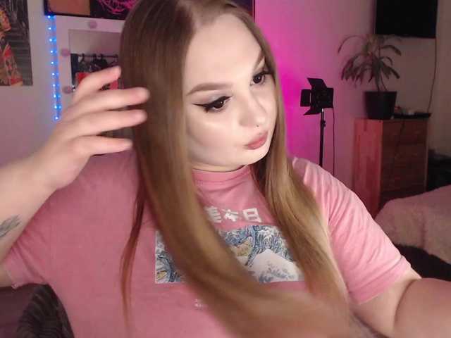 Greeenfriends6969's BongaCams show and profile