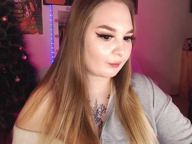 Greeenfriends6969's BongaCams show and profile