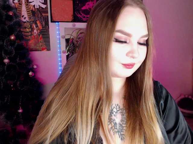 Greeenfriends6969's BongaCams show and profile