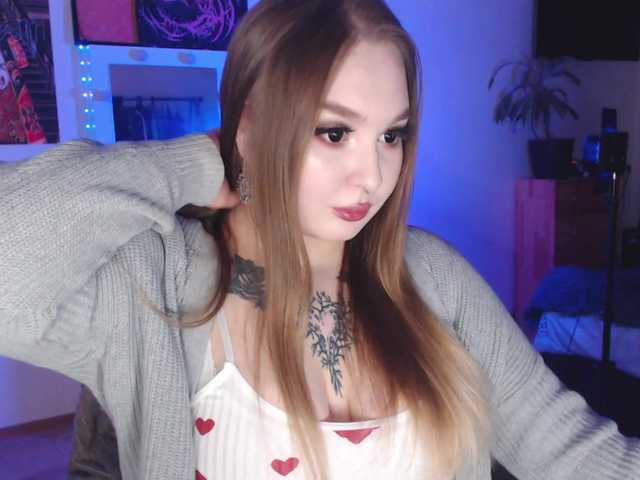 Greeenfriends6969's BongaCams show and profile