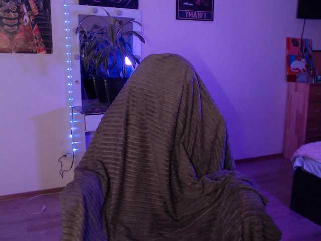 Greeenfriends6969's BongaCams show and profile