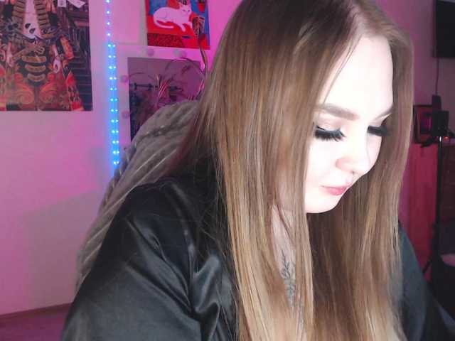 Greeenfriends6969's BongaCams show and profile