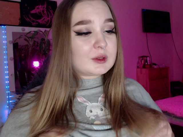 Greeenfriends6969's BongaCams show and profile