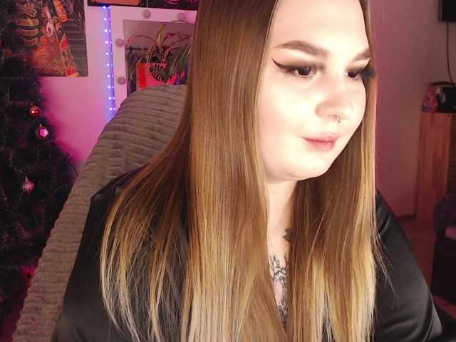 Greeenfriends6969's BongaCams show and profile