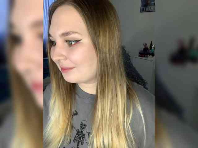 Greeenfriends6969 webcam