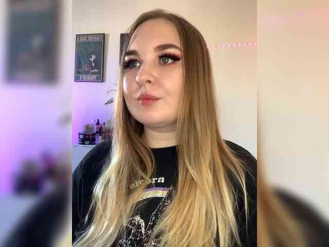 Greeenfriends6969 webcam