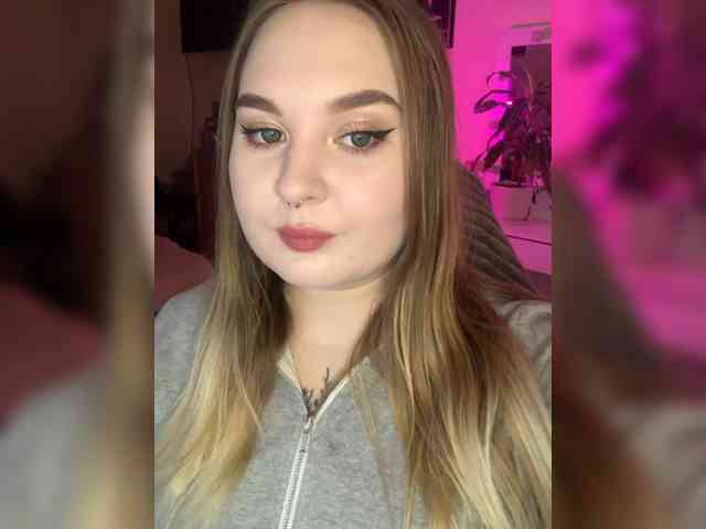Greeenfriends6969 webcam