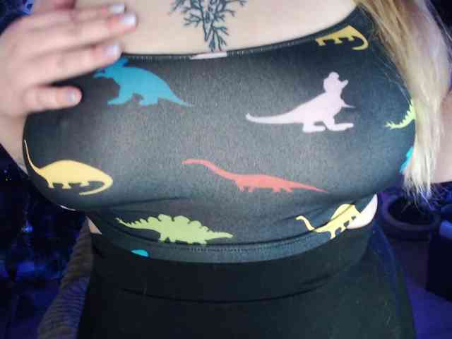 Greeenfriends6969 webcam