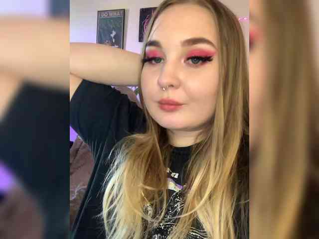 Greeenfriends6969 webcam