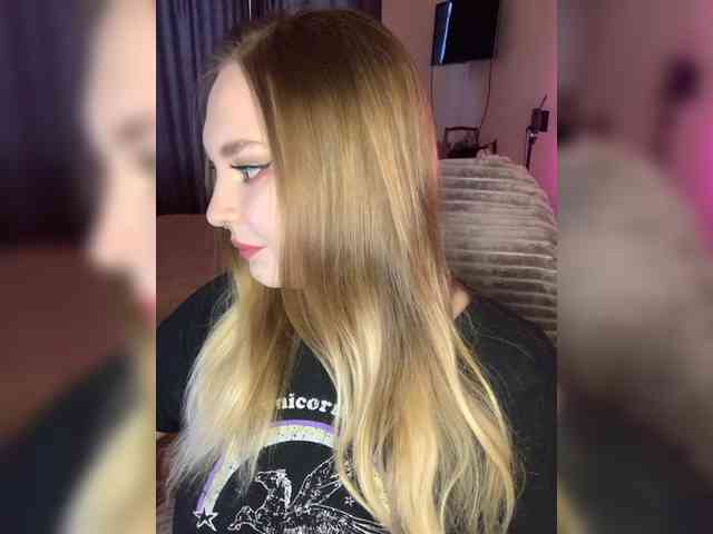 Greeenfriends6969 webcam