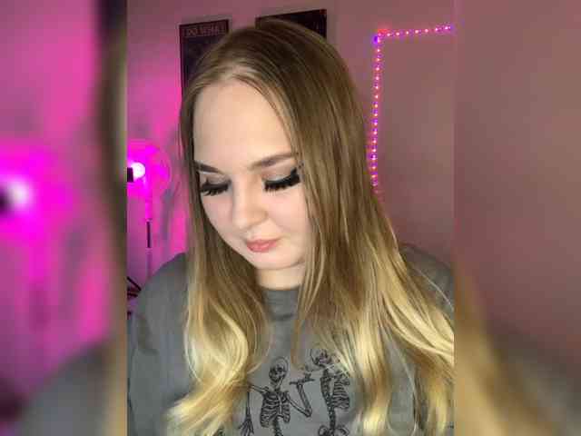 Greeenfriends6969 webcam