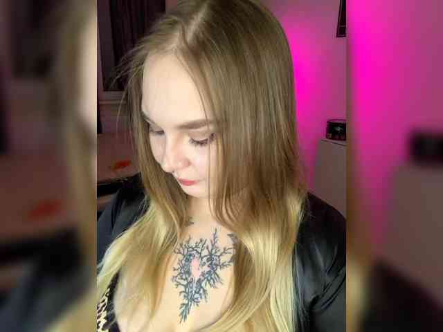 Greeenfriends6969 webcam