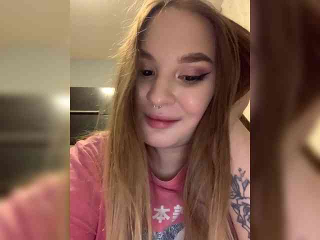 Greeenfriends6969 webcam