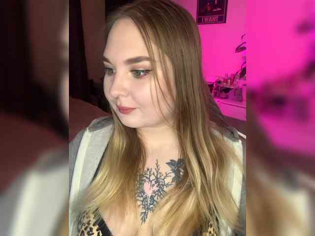 Greeenfriends6969 webcam