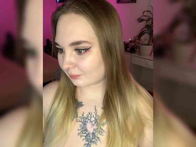 Greeenfriends6969 webcam