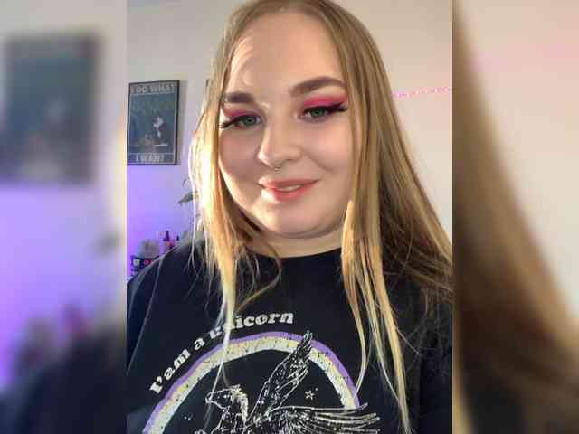 Greeenfriends6969 webcam