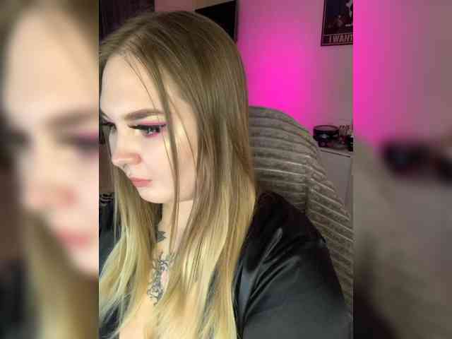 Greeenfriends6969 webcam