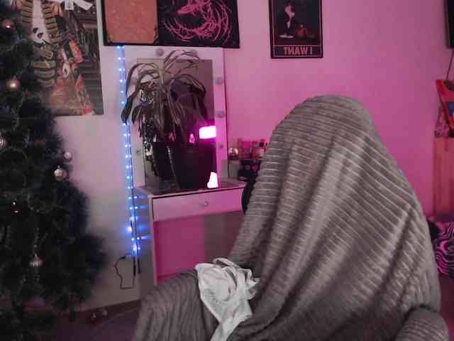 Greeenfriends6969 webcam