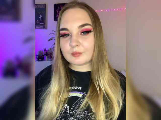 Greeenfriends6969 webcam
