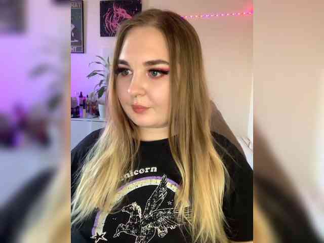 Greeenfriends6969 webcam
