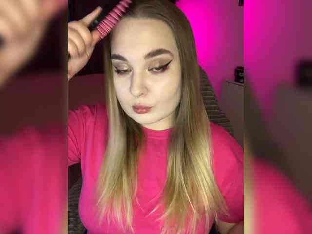 Greeenfriends6969 webcam