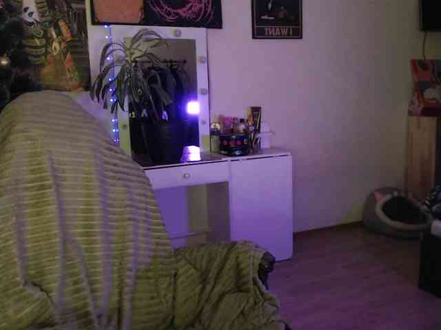 Greeenfriends6969 webcam