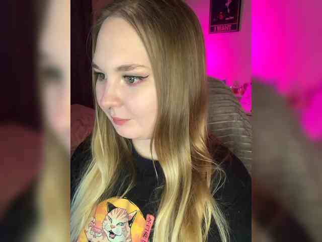 Greeenfriends6969 webcam