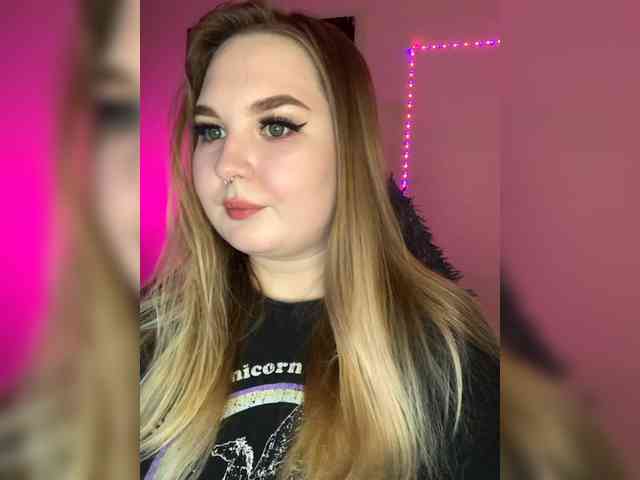 Greeenfriends6969 webcam