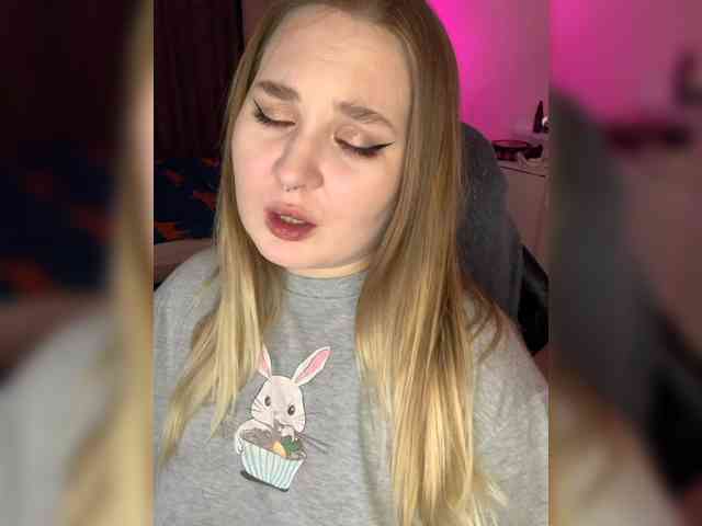 Greeenfriends6969 webcam