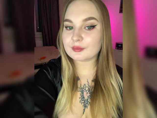 Greeenfriends6969 webcam