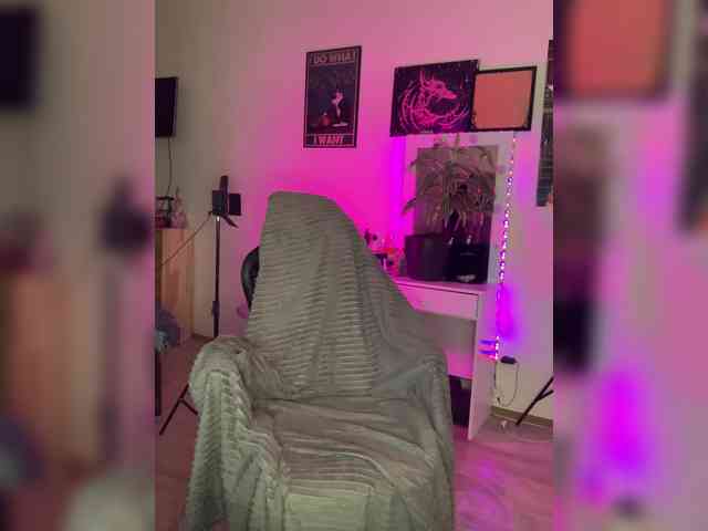 Greeenfriends6969 webcam