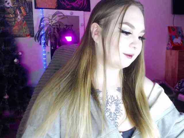 Greeenfriends6969 webcam