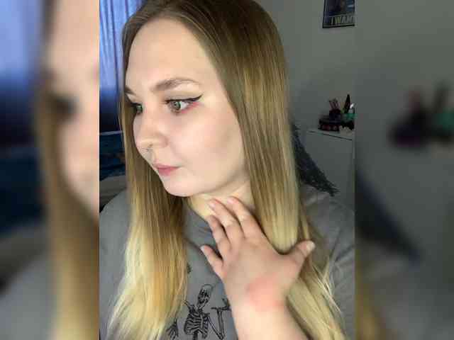 Greeenfriends6969 webcam