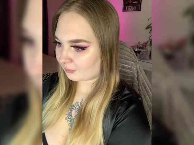 Greeenfriends6969 webcam