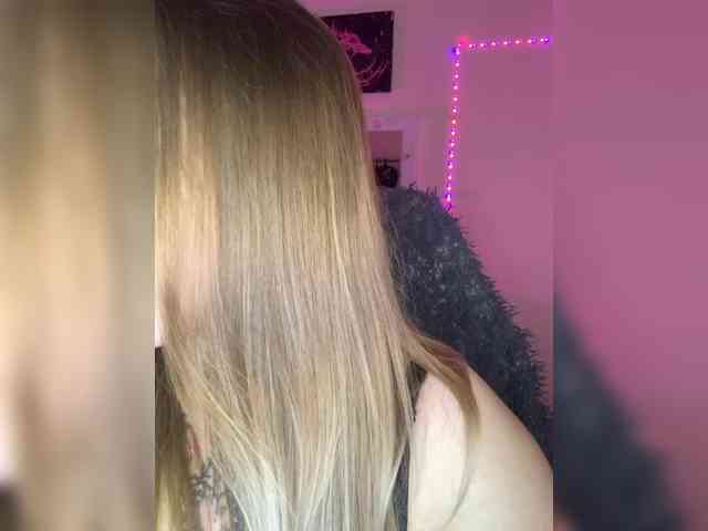 Greeenfriends6969 webcam