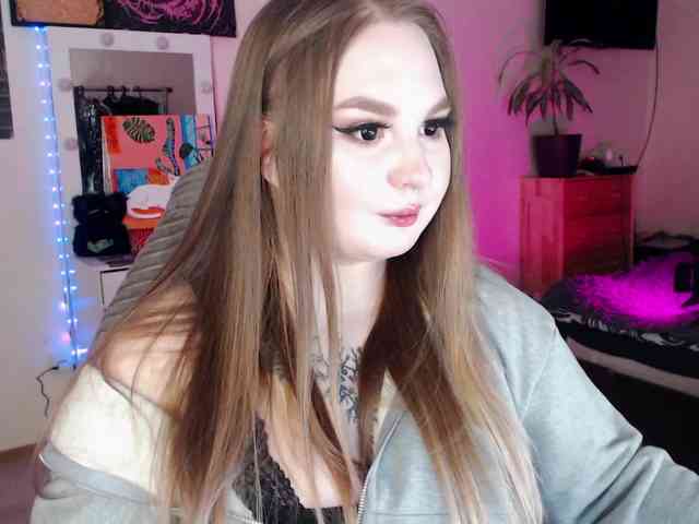 Greeenfriends6969 webcam