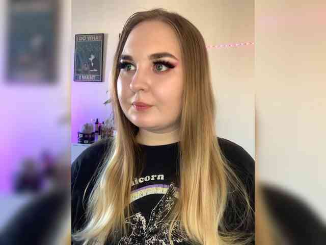 Greeenfriends6969 webcam